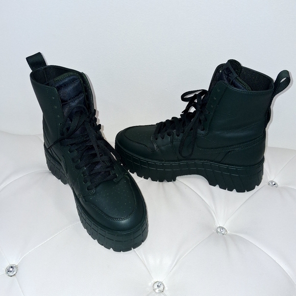 nike platform boots